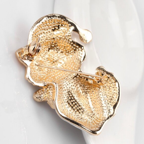 White Cat Christmas Brooch Rhinestone Cat Brooch Pin Holiday Pin Brooch - Picture 3 of 3